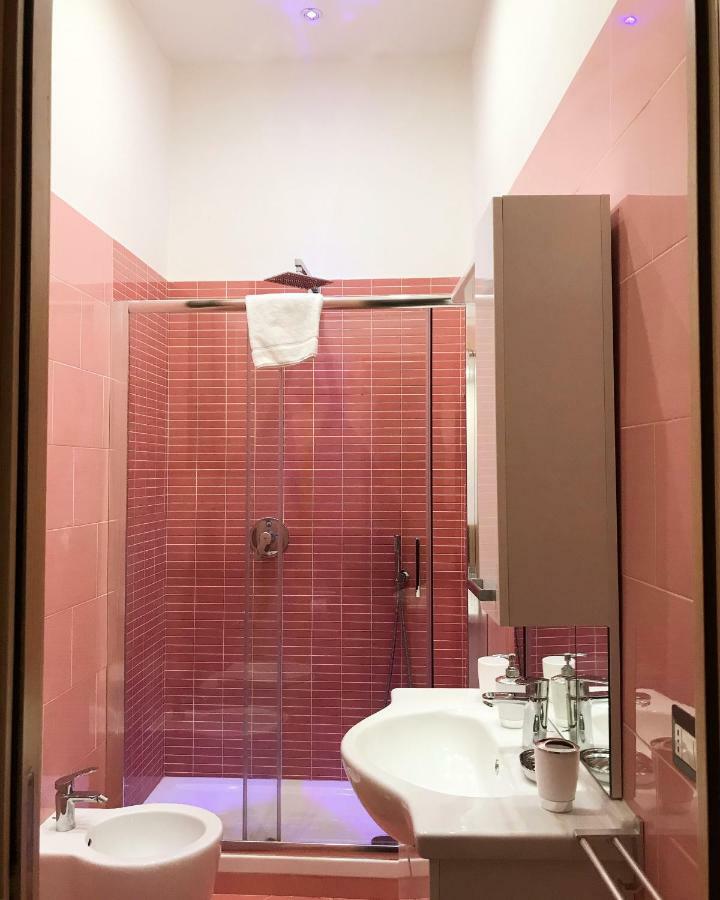 Casa G&G Pignasecca 2 Nel Cuore Di Napoli Exterior foto
